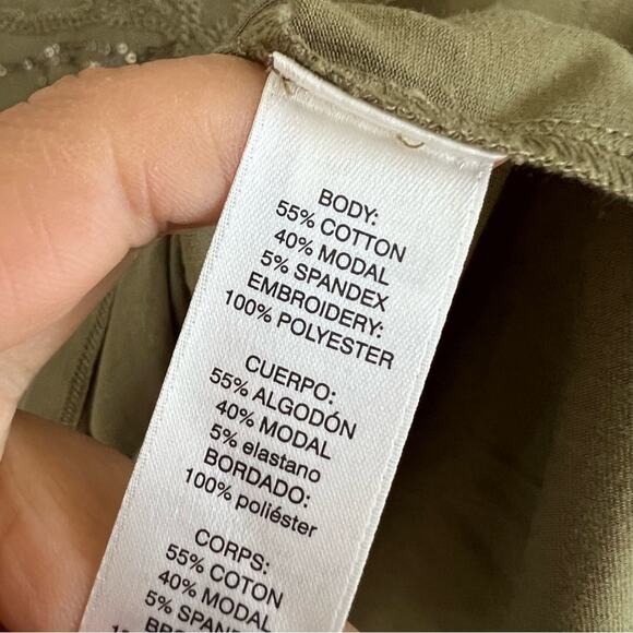 Chico’s by Chico’s Army Green Shirt Embroidered Medium - Size 1 - Picture 3 of 8